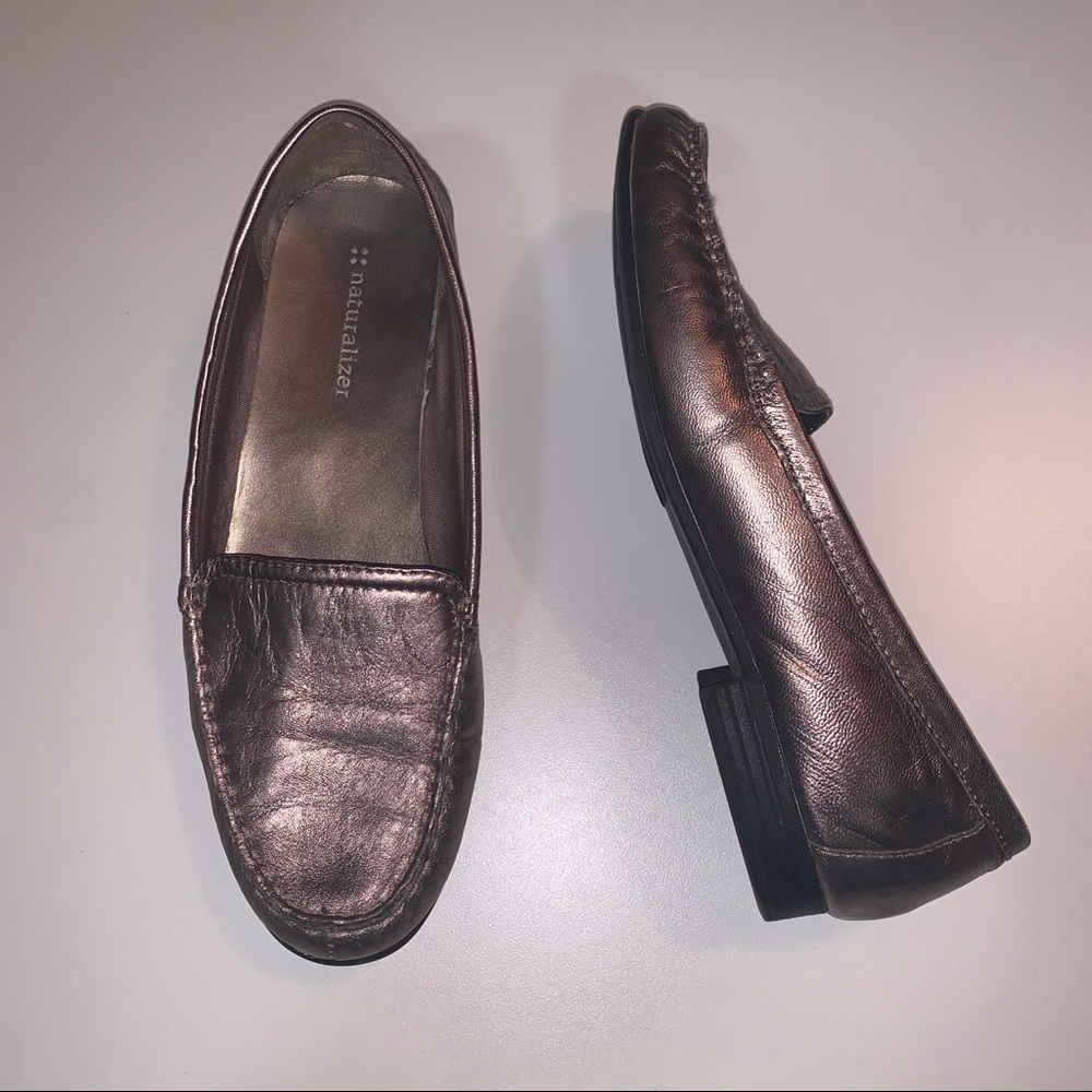 Naturalizer Slip On Flats Loafers Gold Size 9